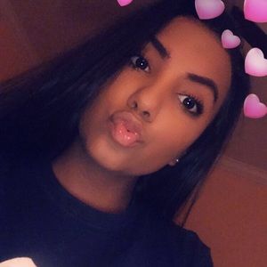 Meet your Posher, Lana